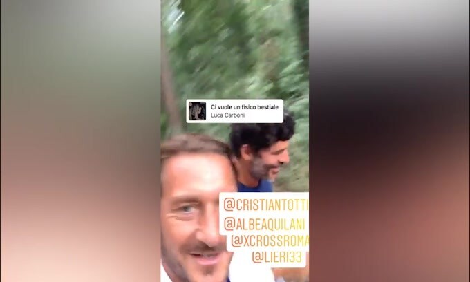 Corsa al parco per Totti sulle note di Luca Carboni