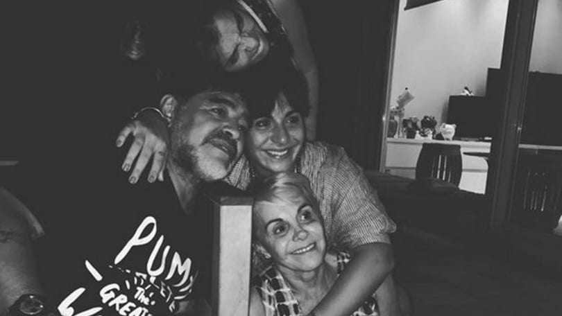 Maradona, il messaggio di pace di Giannina