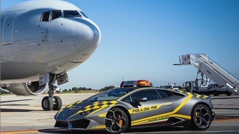 Lamborghini Huracán, la supercar dell’aeroporto di Bologna