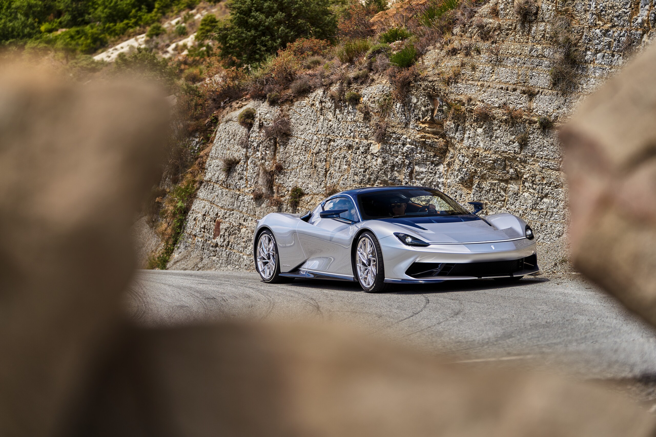 Pininfarina, show a Monterey con Battista e PURA Vision