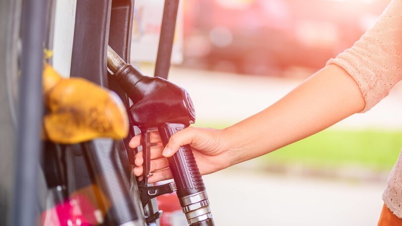 Benzina, aumentano i prezzi con la crisi di governo
