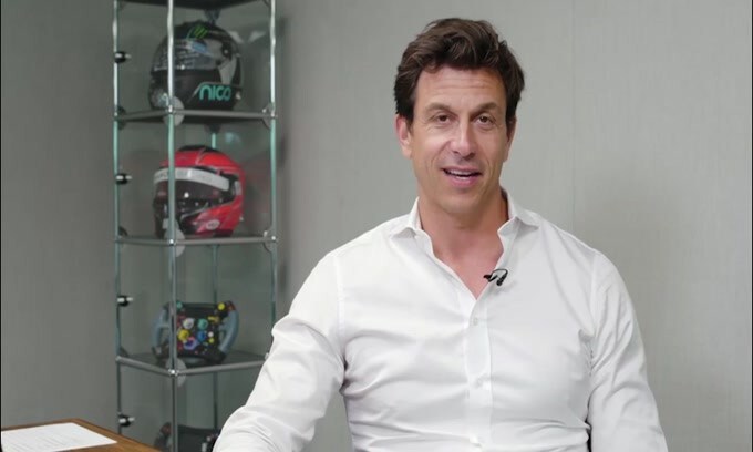 Mercedes, Wolff avvisa sul ritorno delle Ferrari