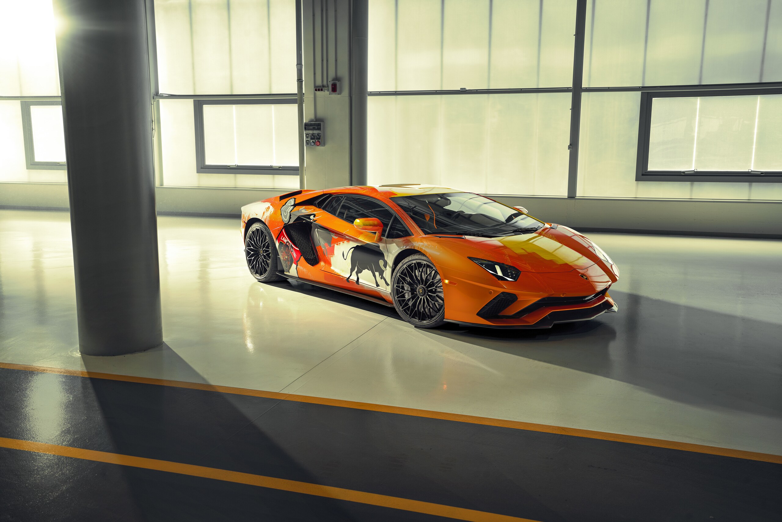 Lamborghini Aventador S by Skyler Grey: immagini