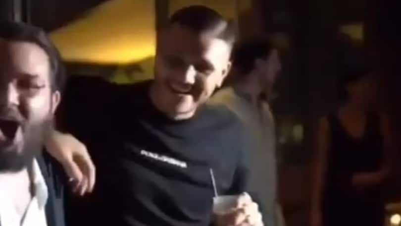 Icardi canta in napoletano