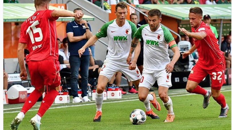 Lichtsteiner, esordio con la nuova maglia in Bundesliga