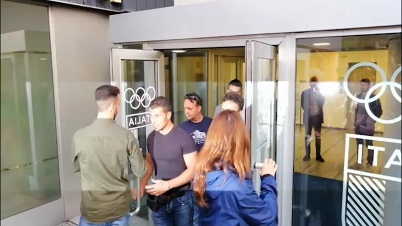 Inter, i tifosi a Sanchez: "Segna alla Juve"