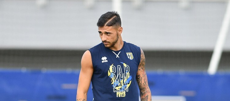 Parma, Pezzella: "Qui per fare bene. Kolarov il mio modello"