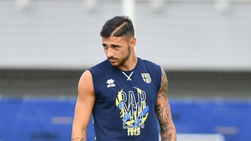 Parma, Pezzella: "Qui per fare bene. Kolarov il mio modello"