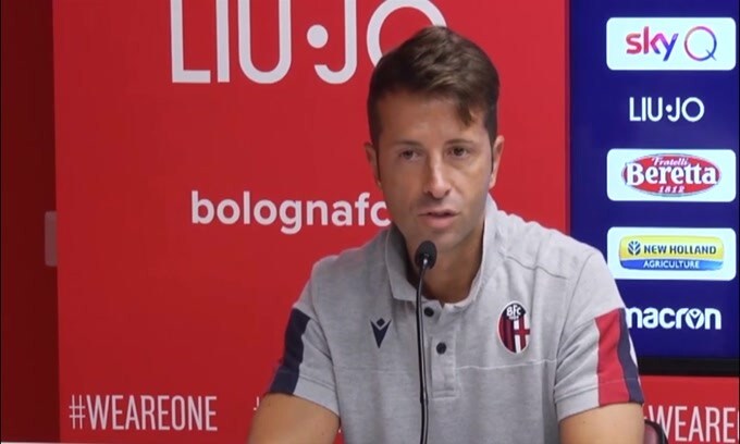 De Leo: "Sinisa è il nostro condottiero"