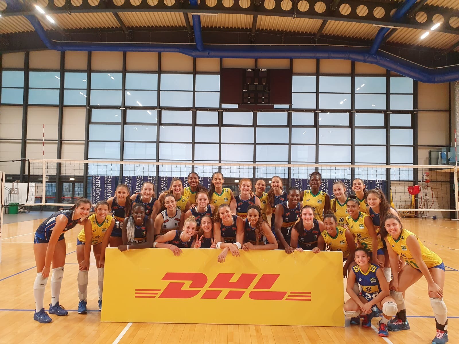 Le azzurre dell'Under 18 volano in Egitto per il Mondiale