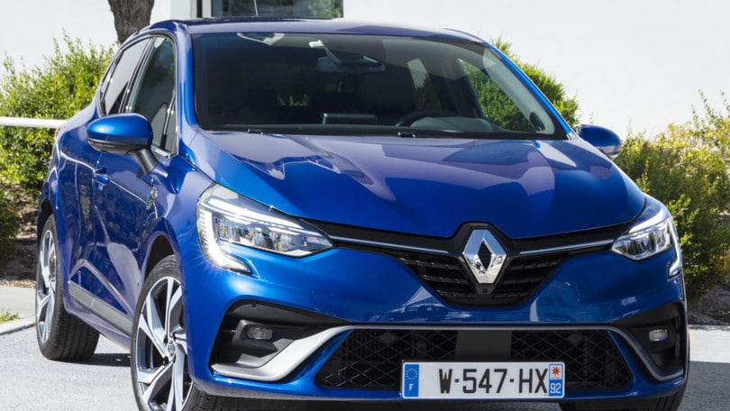 Renault Clio, la straniera più venduta in Italia