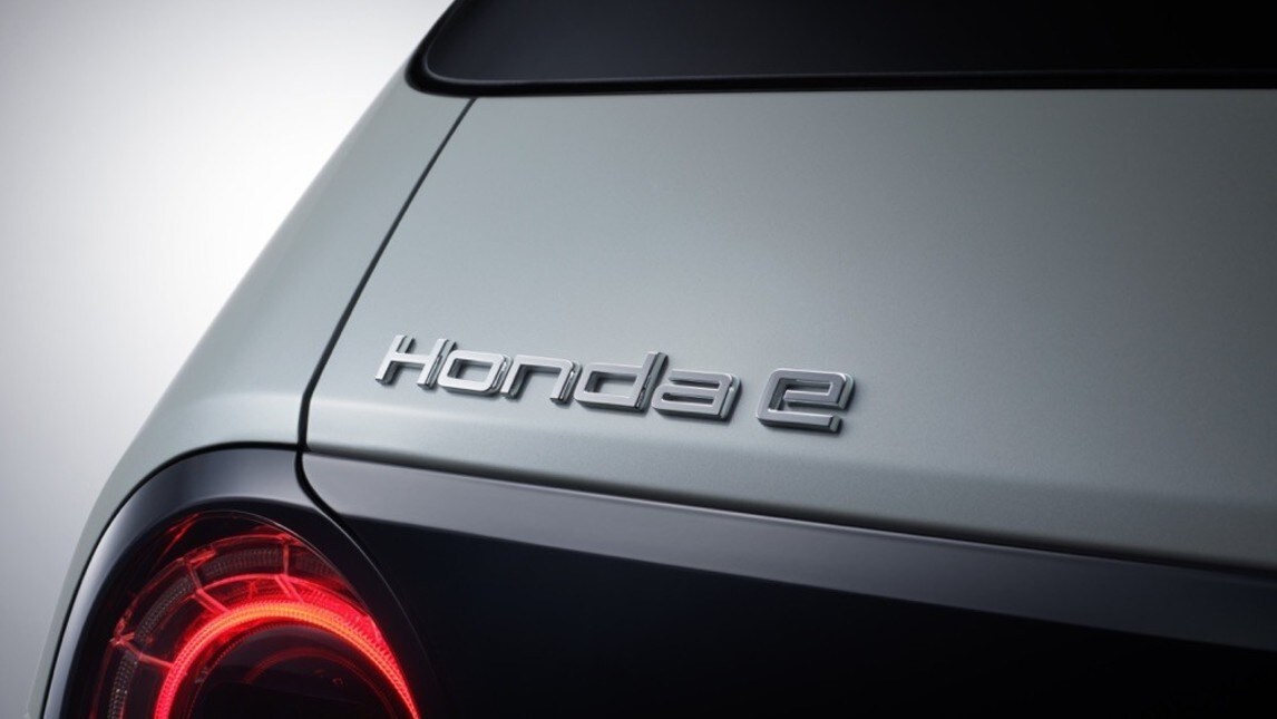 Honda e, a Francoforte debutta la citycar elettrica