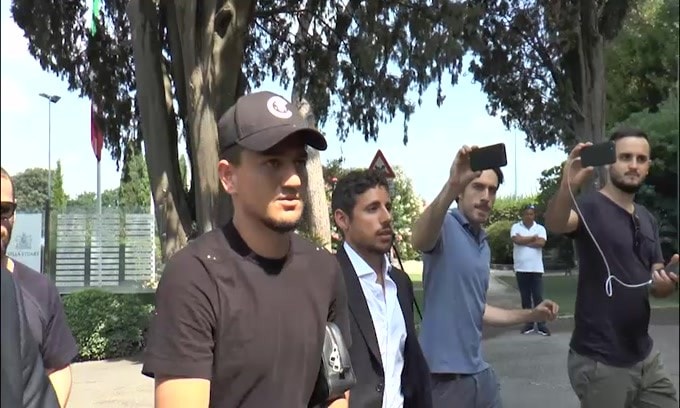 Roma, Under costretto a fermarsi