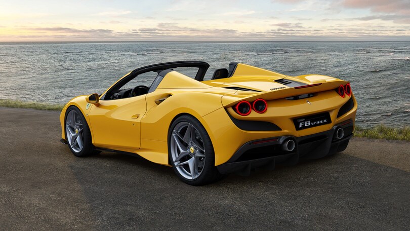Ferrari F8 Spider: Foto