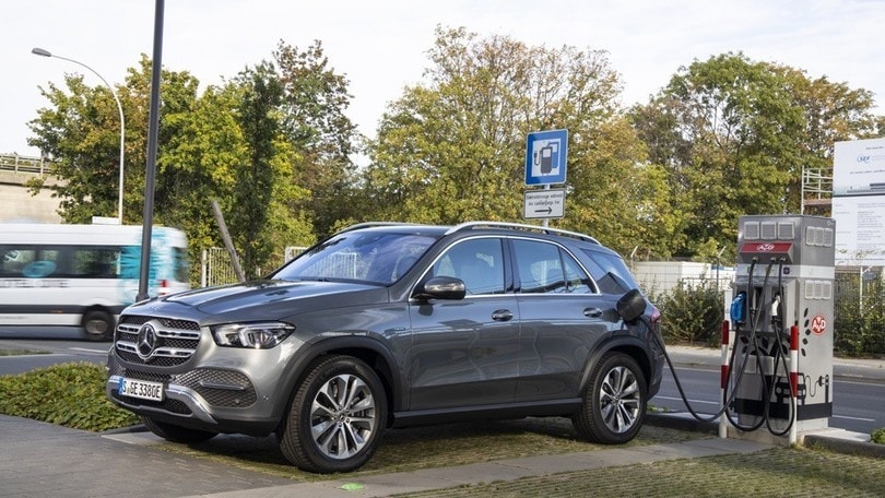 Mercedes GLE 350de ibrido plug-in, il debutto al Salone di Francoforte