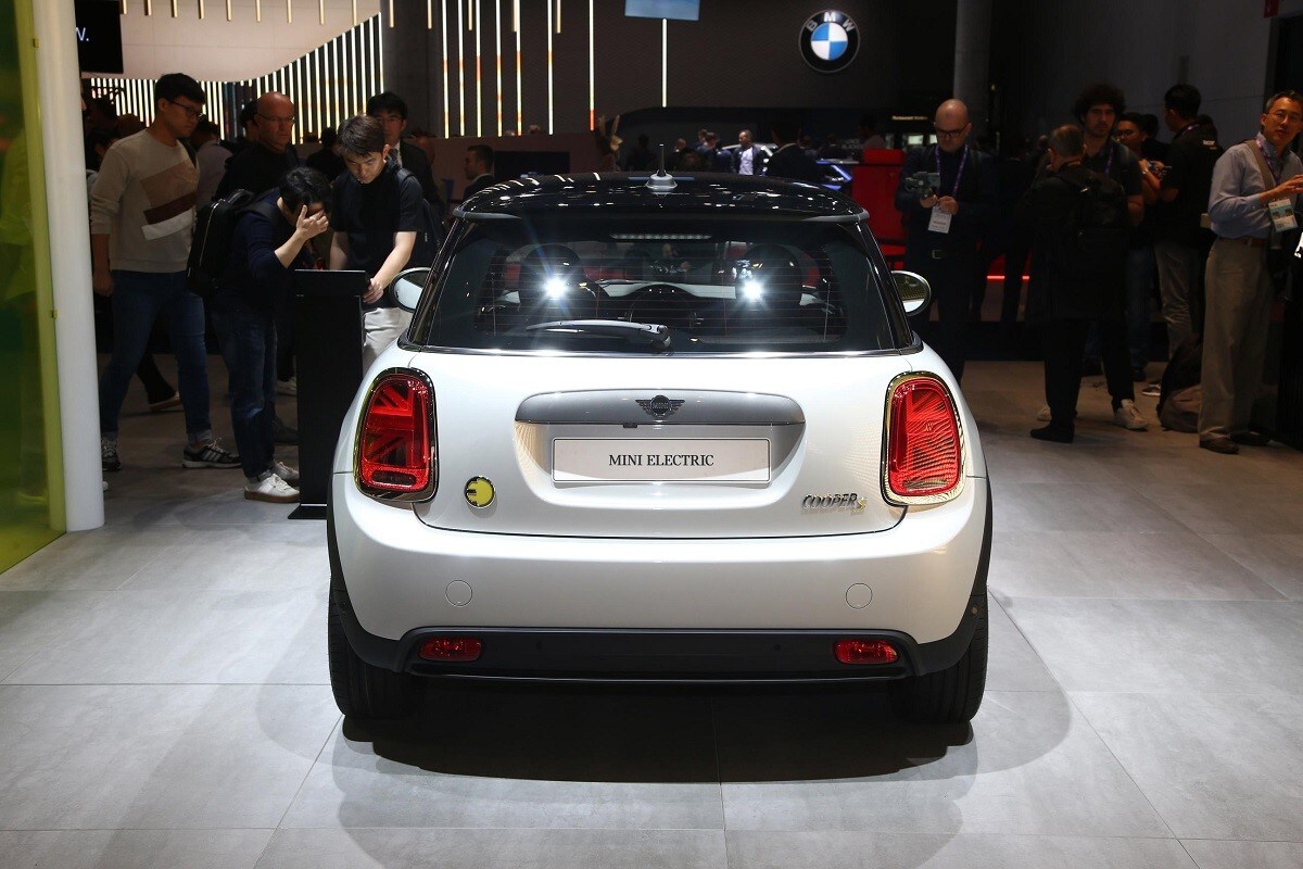 MINI Cooper SE al Salone di Francoforte 2019: foto