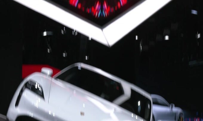 Salone di Francoforte 2019, la Porsche Taycan: VIDEO