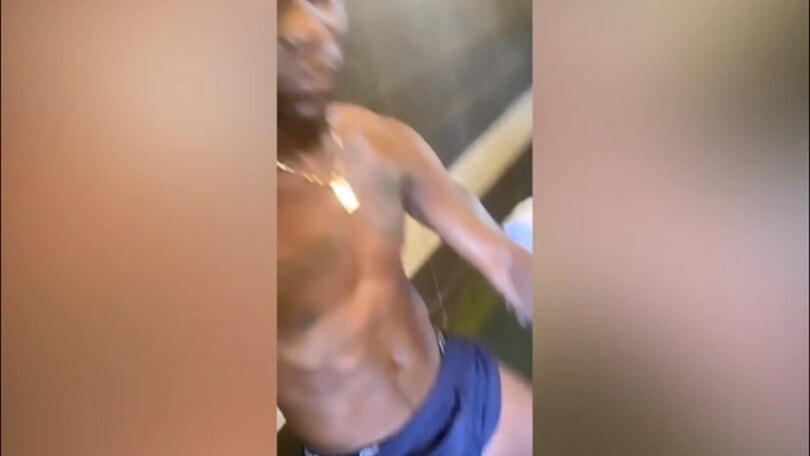 Brescia, Balotelli si allena in palestra