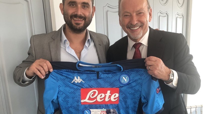 Napoli, pranzo prepartita con il Liverpool