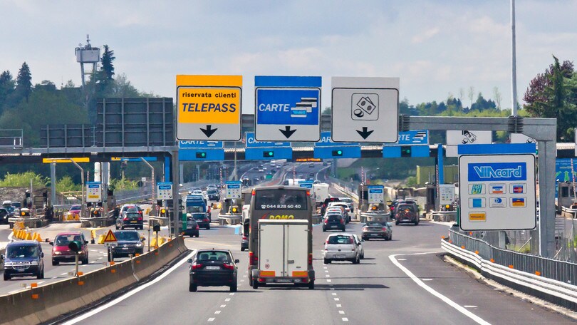 Autostrade, restano congelati gli aumenti dei pedaggi