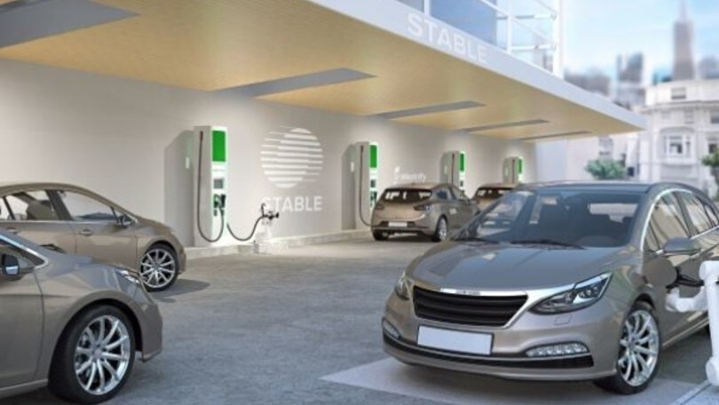 Auto elettriche, crescita immatricolazioni in Italia ma poco spazio sul mercato