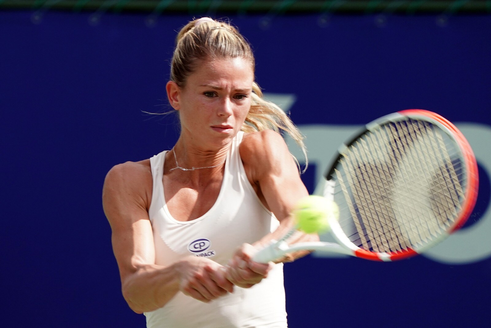 Osaka: Camila Giorgi strapazza Sloane Stephens e vola ai quarti