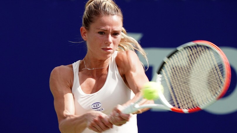 Osaka: Camila Giorgi strapazza Sloane Stephens e vola ai quarti