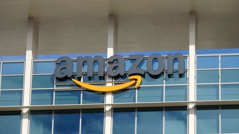Amazon ordina a Rivian 100mila furgoni green