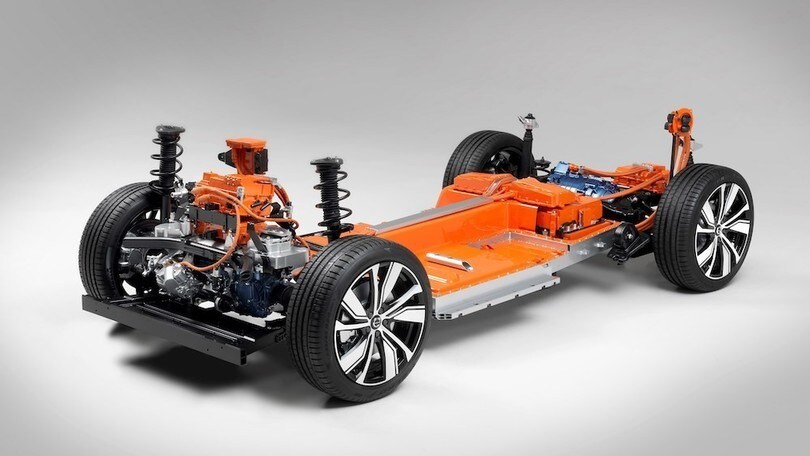 Volvo XC40 elettrica pensa alla sicurezza