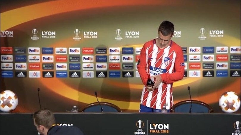 Barcellona, sanzione di 300 euro per Griezmann