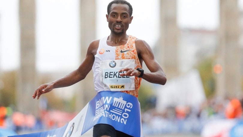 Bekele mette le ali a Berlino, il record mondiale in maratona è lì a 2 secondi