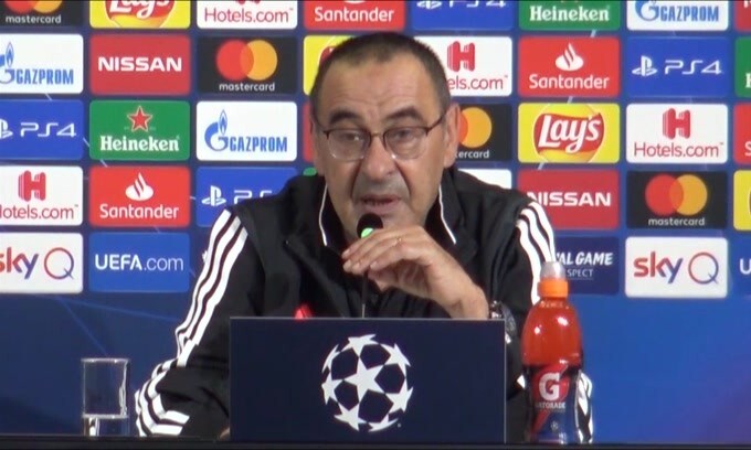 Sarri: "Tridente? Bellissimo...al bar"