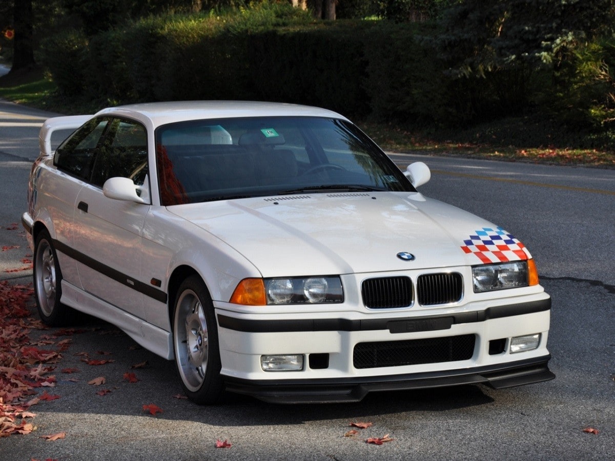 All'asta le auto di Paul Walker: gli scatti