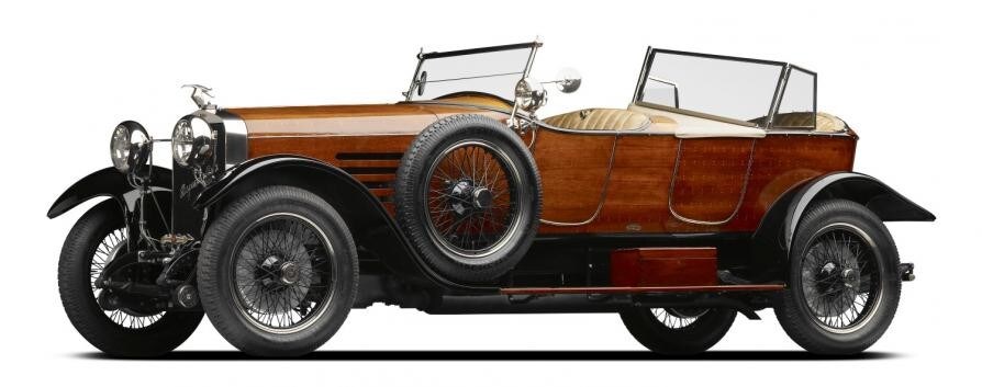 Cars, 130 anni di storia dell'auto nella mostra a Londra