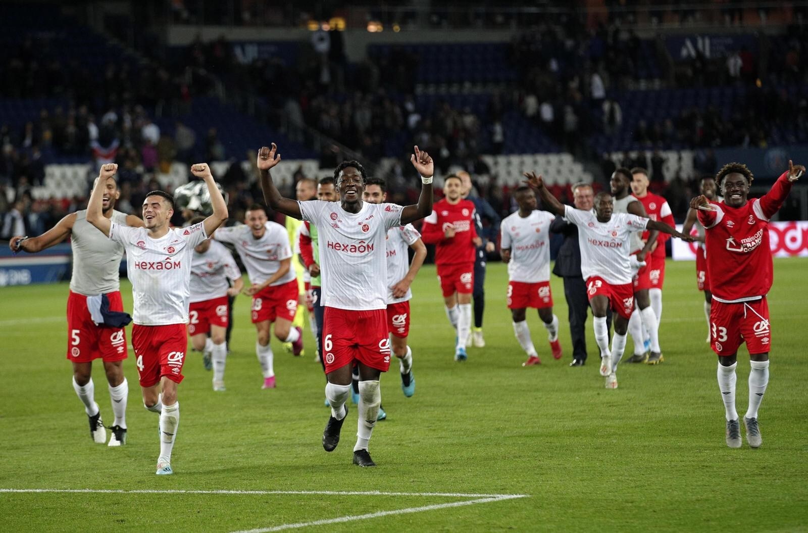 Ligue 1, il Rennes crolla in casa col Reims. Lione in crisi