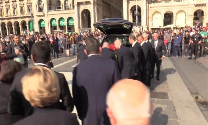 Funerali Squinzi: l'entrata del feretro