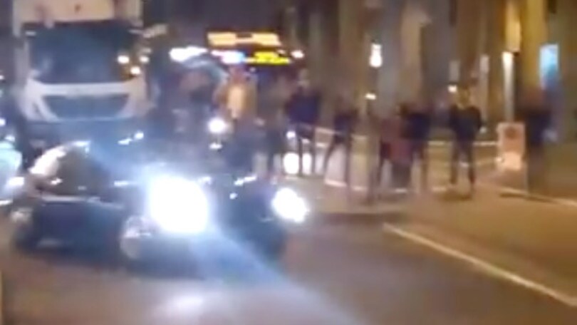 Jaguar E –Type a Bologna, notizie e foto dal film Diabolik