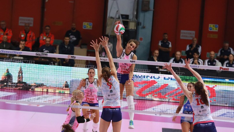 A1 Femminile, Scandicci e Novara partono vincendo in trasferta