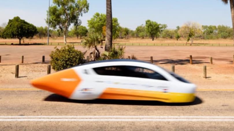 World Solar Challenge: le auto solari si sfidano in Australia