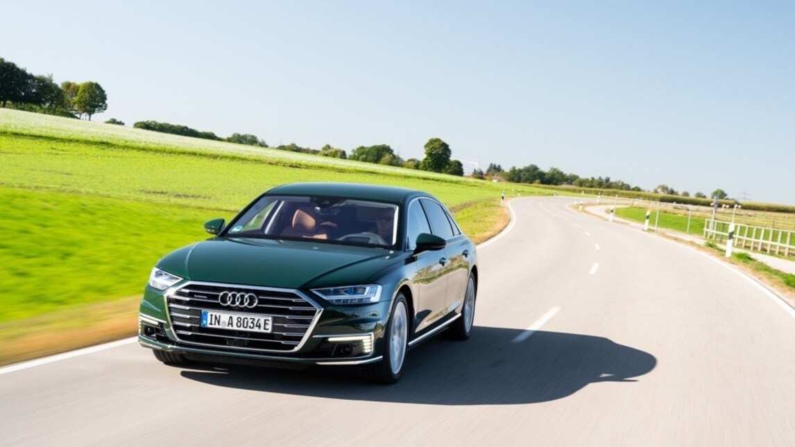 Audi A8 e quattro, ibrido plug-in fino a 449 cv