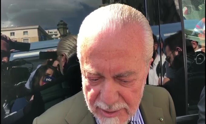 De Laurentiis su Insigne: "Stia tranquillo. Deve capire cosa fare da grande"