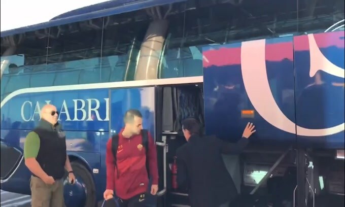 Roma, partenza in aereo per Genova