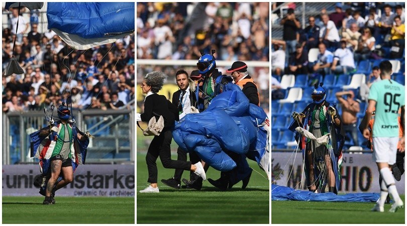Sassuolo-Inter, un paracadutista atterra in campo sul rigore di Lukaku