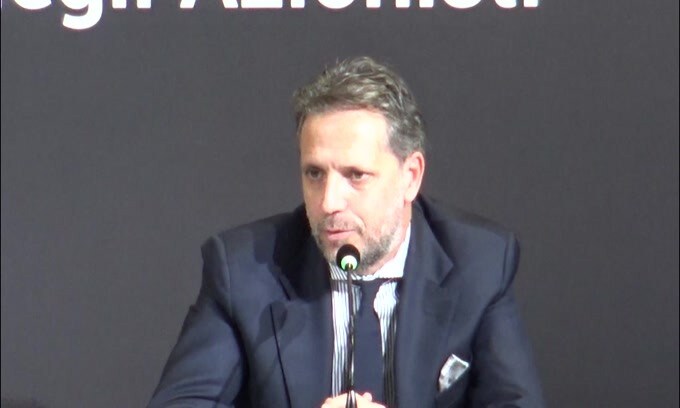 Paratici: "Cessioni big? Pogba e Vidal unici casi"