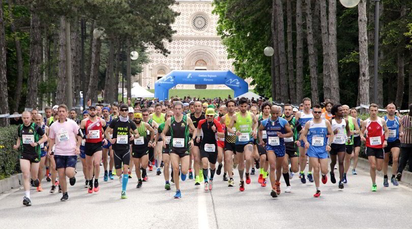 Mezza Maratona L’Aquila Città del Mondo sold out. Corrono anche gli arbitri di calcio