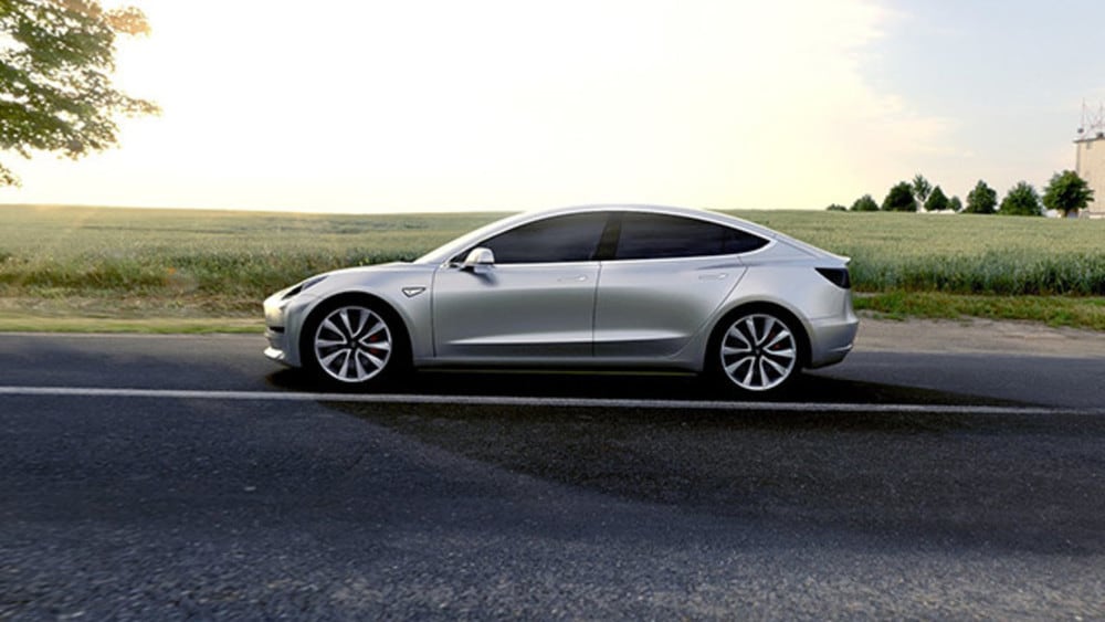 Tesla Model 3, le immagini