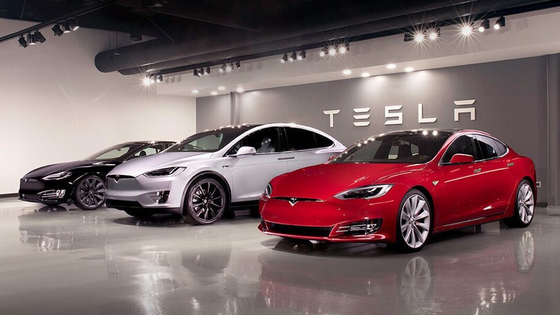 Tesla, terzo trimestre: il titolo vola in borsa, è record vendite