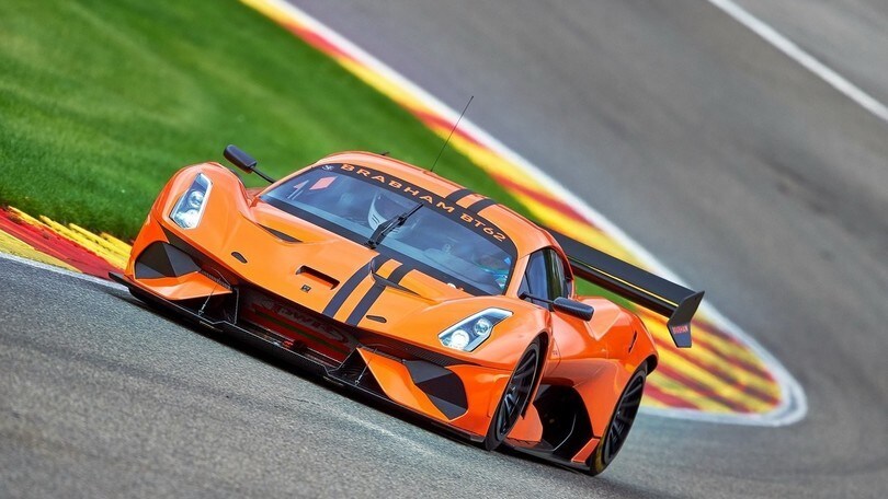 Brabham BT62 Competition, in pista la supercar estrema