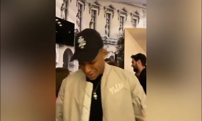 Psg, Mbappè vuole imitare...LeBron James