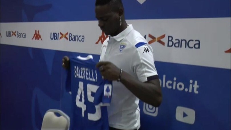Balotelli, tweet di solidarietà dalla Roma